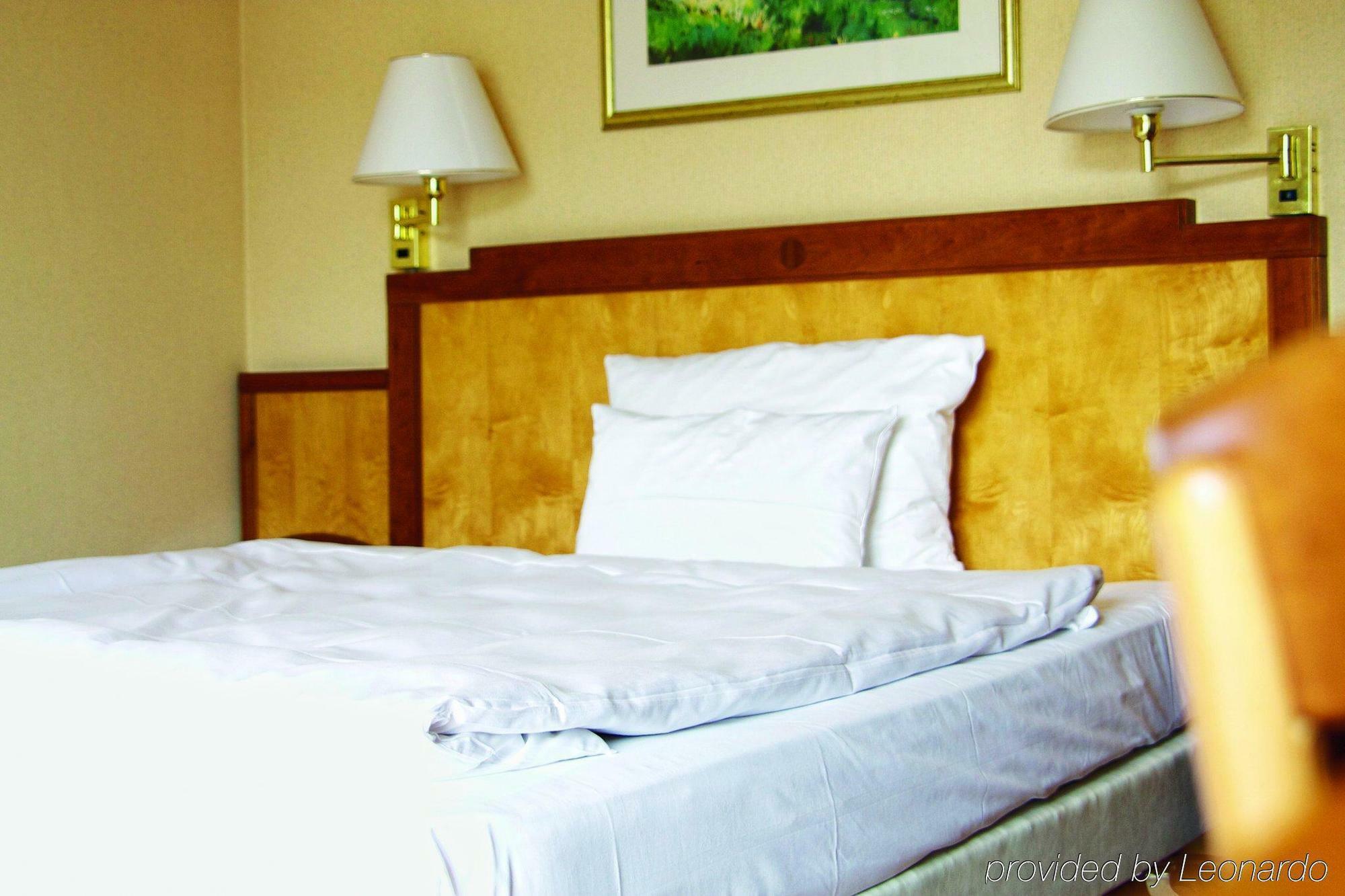 Victor'S Residenz-Hotel Gera Esterno foto